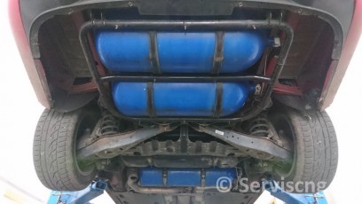 VW_Passat_1,4TSi_nadrze_CNG1